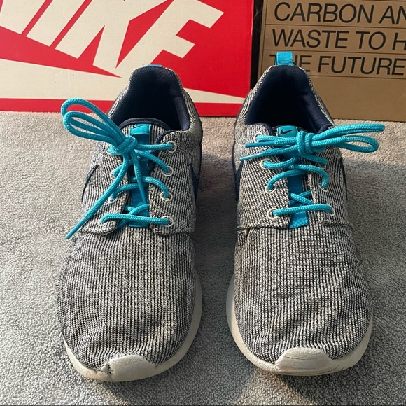 Nike Roshe Run :: Women’s Size 8 (Youth 6.5) :: Charcoal/Grey/Blue - Picture 2 of 6